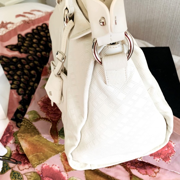 Authentic Bally bag calf skin leather perforated and logo stamped. - Picture 9 of 15